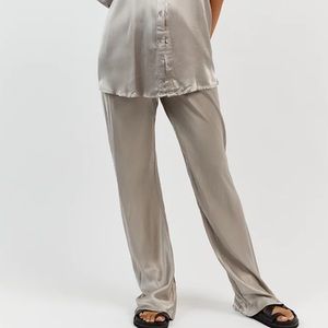 Dissh satin pants NWT